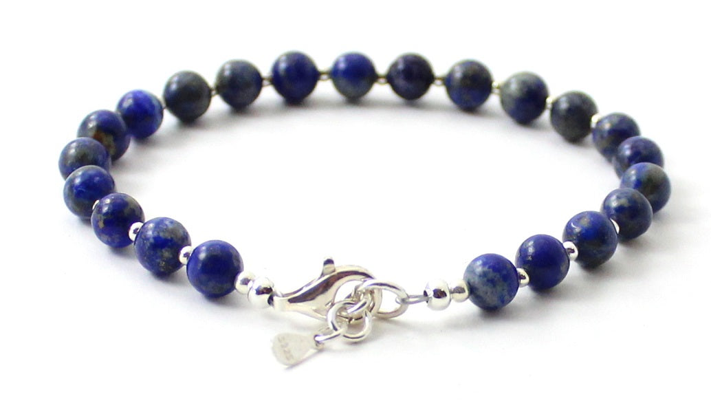 Lapis Lazuli Armband mit Silberperlen - Handgefertigt aus dem Baltikum